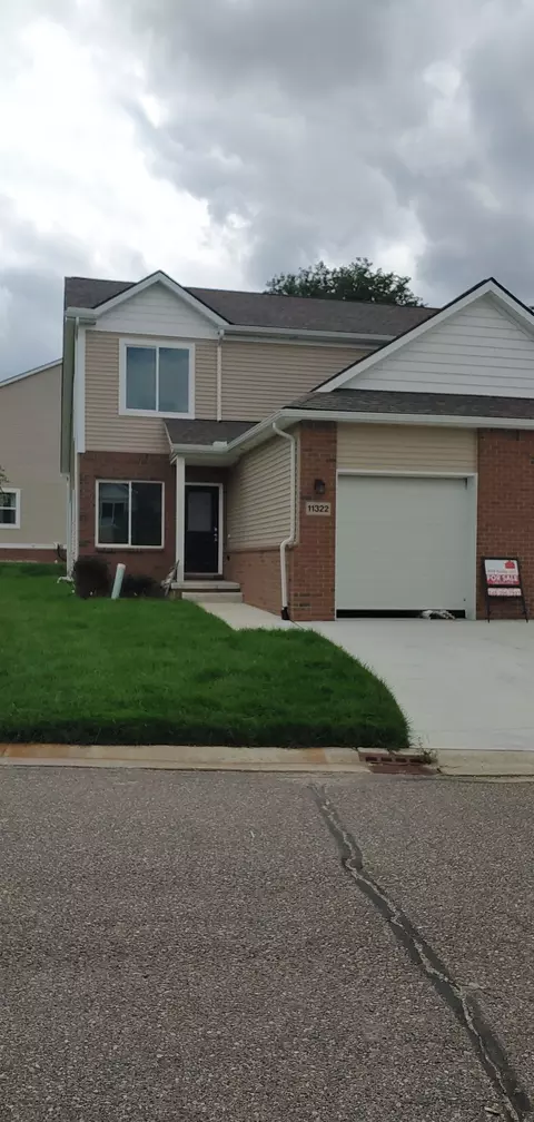 11322 Woodruff Lake Dr, Brighton, MI 48116