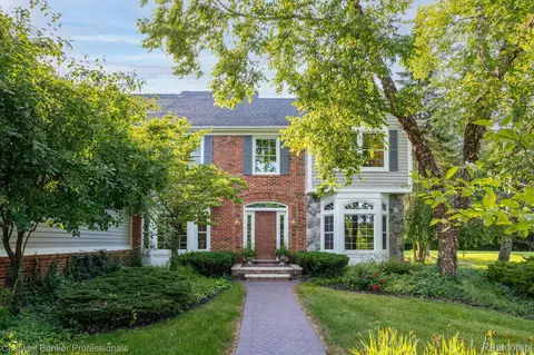 22508 Norfolk Crt Ct, Novi, MI 48374