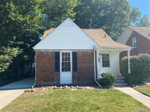 842 N Vernon St, Dearborn, MI 48128
