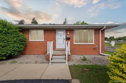 3307 Fort St, Trenton, MI 48183