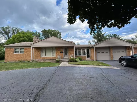 16782 Inkster Rd, Redford, MI 48240