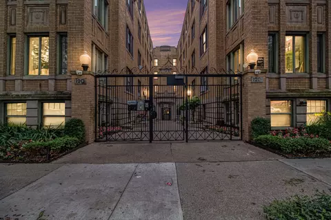 120 Seward St #403, Detroit, MI 48202