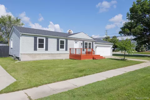 58877 Chennault Dr, New Haven, MI 48048