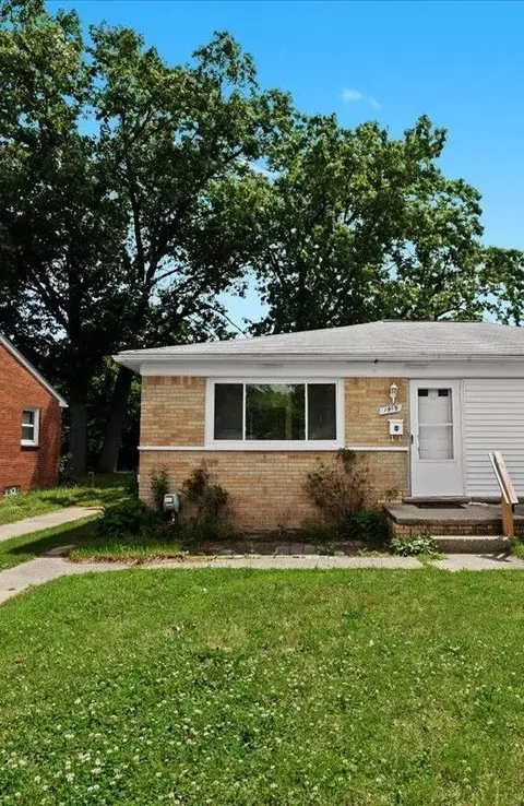 1919 Ackley Ave, Westland, MI 48186