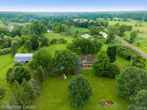 11303 Coolidge Rd, Goodrich, MI 48438