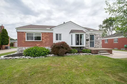 11100 Haller St, Livonia, MI 48150