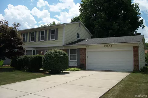 22533 Heatherwoode, Novi, MI 48375