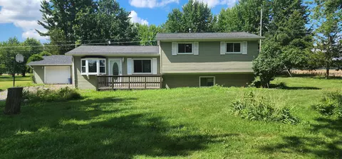 5388 W Lake Rd, Vienna, MI 48420