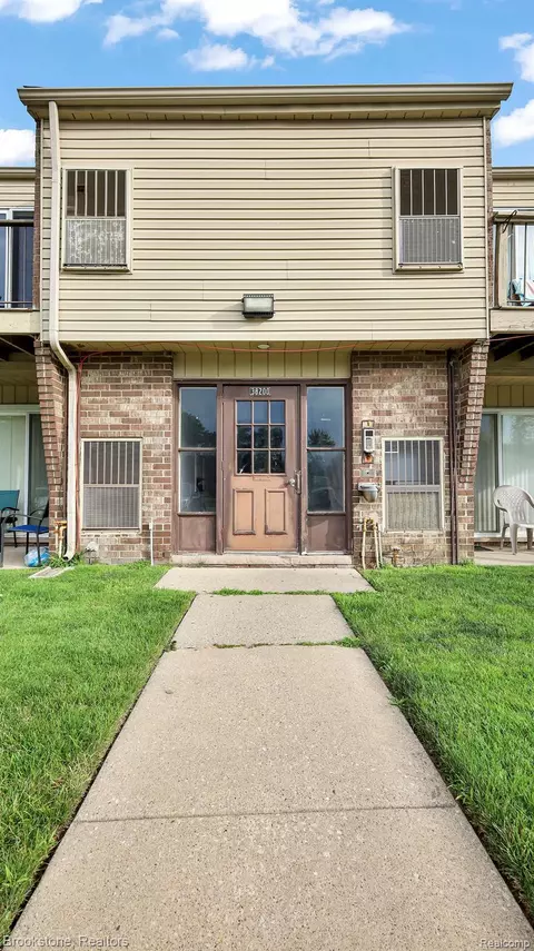 38200 Fairway #31B, Clinton Township, MI 48038