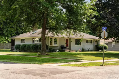 428 N Summit St, Webberville, MI 48892