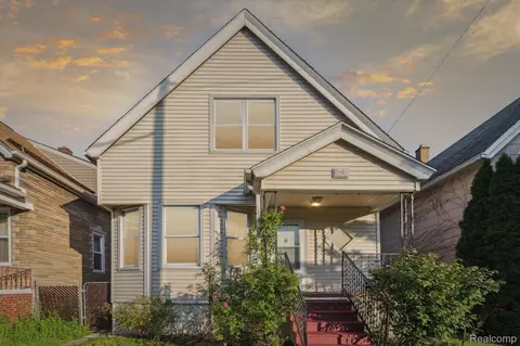 2240 Yemans St, Hamtramck, MI 48212