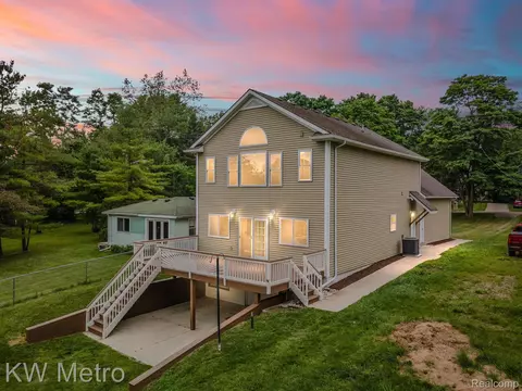 9857 Norman Rd, Springfield, MI 48348