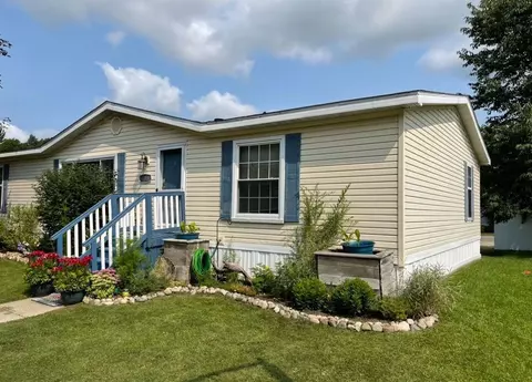 316 Hunters Rill, Oxford, MI 48371