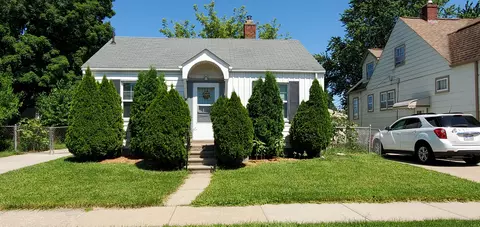 22166 Piper Ave, Eastpointe, MI 48021