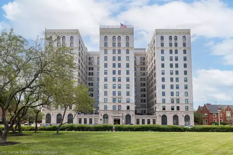 15 E Kirby St #703, Detroit, MI 48202