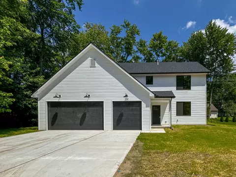 765 Luna Crt Ct, Orion, MI 48362
