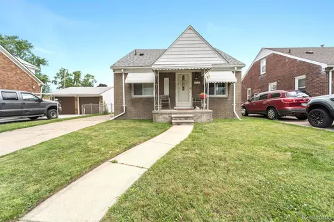 994 Goddard St, Wyandotte, MI 48192