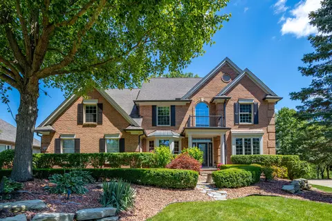 15260 Merion Crt Ct, Northville, MI 48168