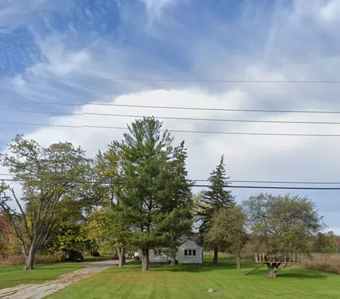 4614 Lapeer Rd, Kimball, MI 48074