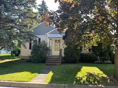 2891 Fenner St, Marlette, MI 48453