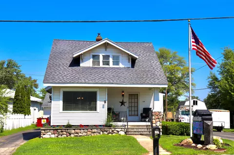 159 E State St, Montrose, MI 48457