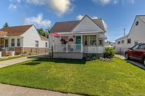 14599 Russell Ave, Allen Park, MI 48101
