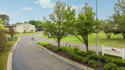 10020 Allen Pointe Dr N 10020 10 C Dr N #10020, Allen Park, MI 48101