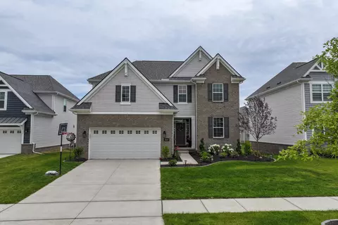 1868 Ruby St, Wixom, MI 48393