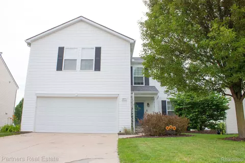 977 Prairie Ln, Milan, MI 48160
