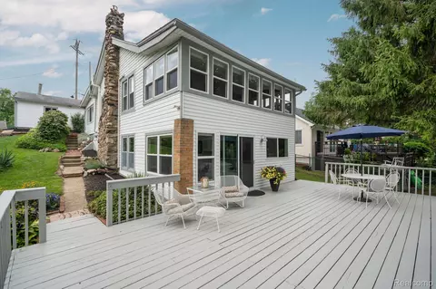 11479 Sunset Blvd, Putnam, MI 48169