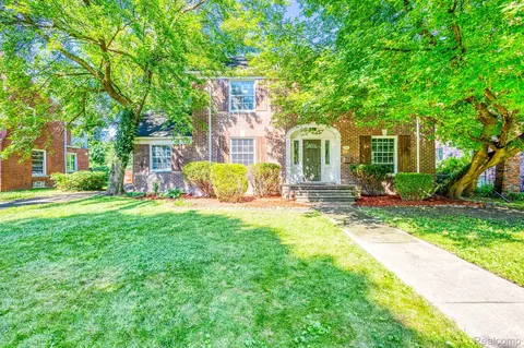 928 Pemberton Rd, Grosse Pointe Park, MI 48230