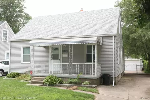 4422 4th St, Wayne, MI 48184