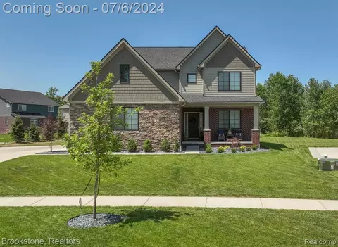 5396 Aberdeen, Clarkston, MI 48348