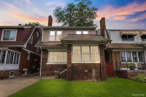 2245 Collingwood St, Detroit, MI 48206