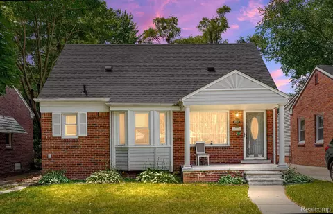 9955 Farley, Redford, MI 48239