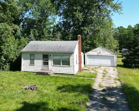 6123 E Atherton Rd, Burton, MI 48519