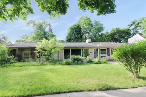 411 Commonwealth Ave, Flint, MI 48503