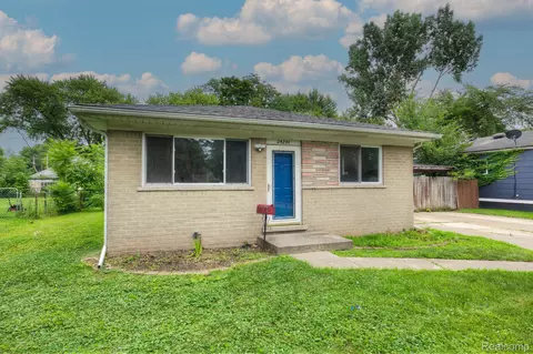 24244 Columbus Ave, Warren, MI 48089