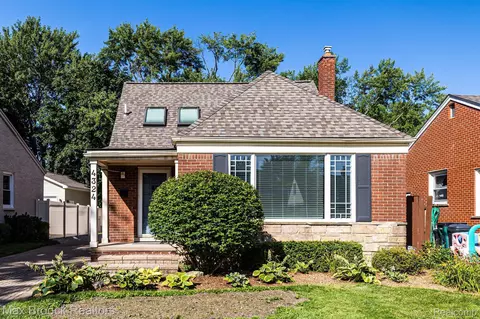 4324 Robinwood Ave, Royal Oak, MI 48073
