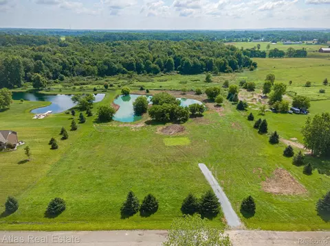 7097 Miller Ln, Atlas, MI 48439