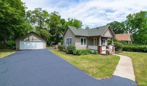 3066 Judah Rd, Orion, MI 48359