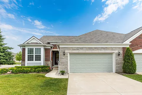 23329 Flushing Dr, Macomb, MI 48042