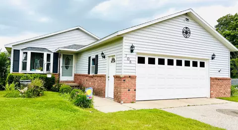 708 Greg Rd, Bear Creek, MI 49770