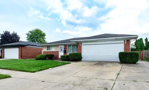 13374 Perry Cir, Warren, MI 48088