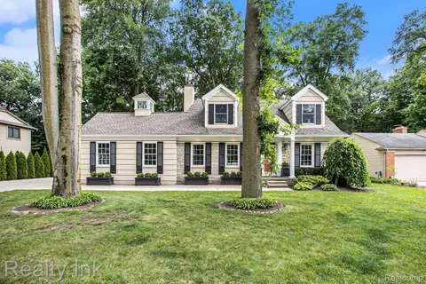 44445 Governor Bradford Rd, Plymouth, MI 48170