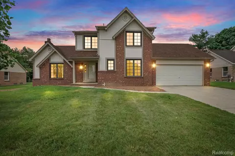 6325 Brookings Dr, Troy, MI 48098