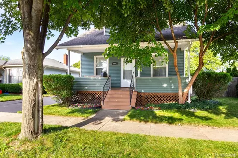 3060 Kenmore Rd, Berkley, MI 48072