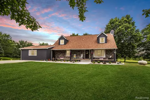4585 Burt Rd, Taymouth, MI 48415