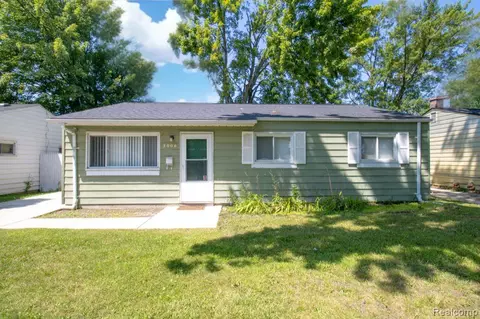 2006 Alberta St, Westland, MI 48186