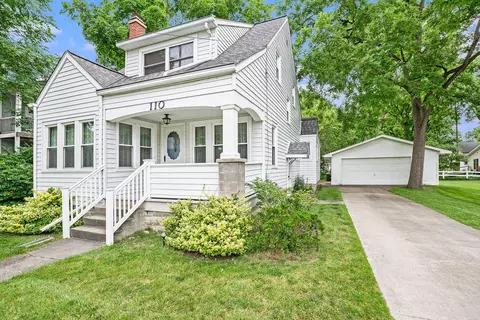 110 N Hazelton St, Flushing, MI 48433
